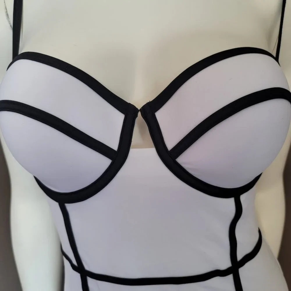 Frederick's of Hollywood Underwire One Piece-Swimsuit White-Medium - Picture 4 of 11
